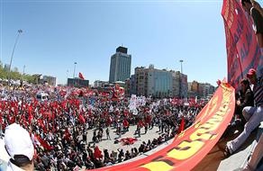 Haber | 32 yl sonra Taksim`de 1 Mays cokusu 